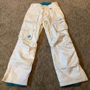Women’s snow pants